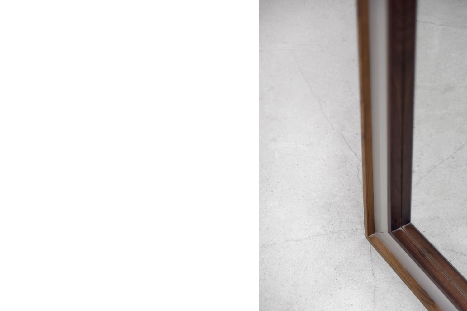 Coiffeuse scandinave moderne en palissandre avec miroir oblong, années 1970