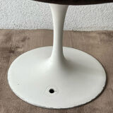 Pair of tulip chairs by Eero Saarinen, Knoll 80