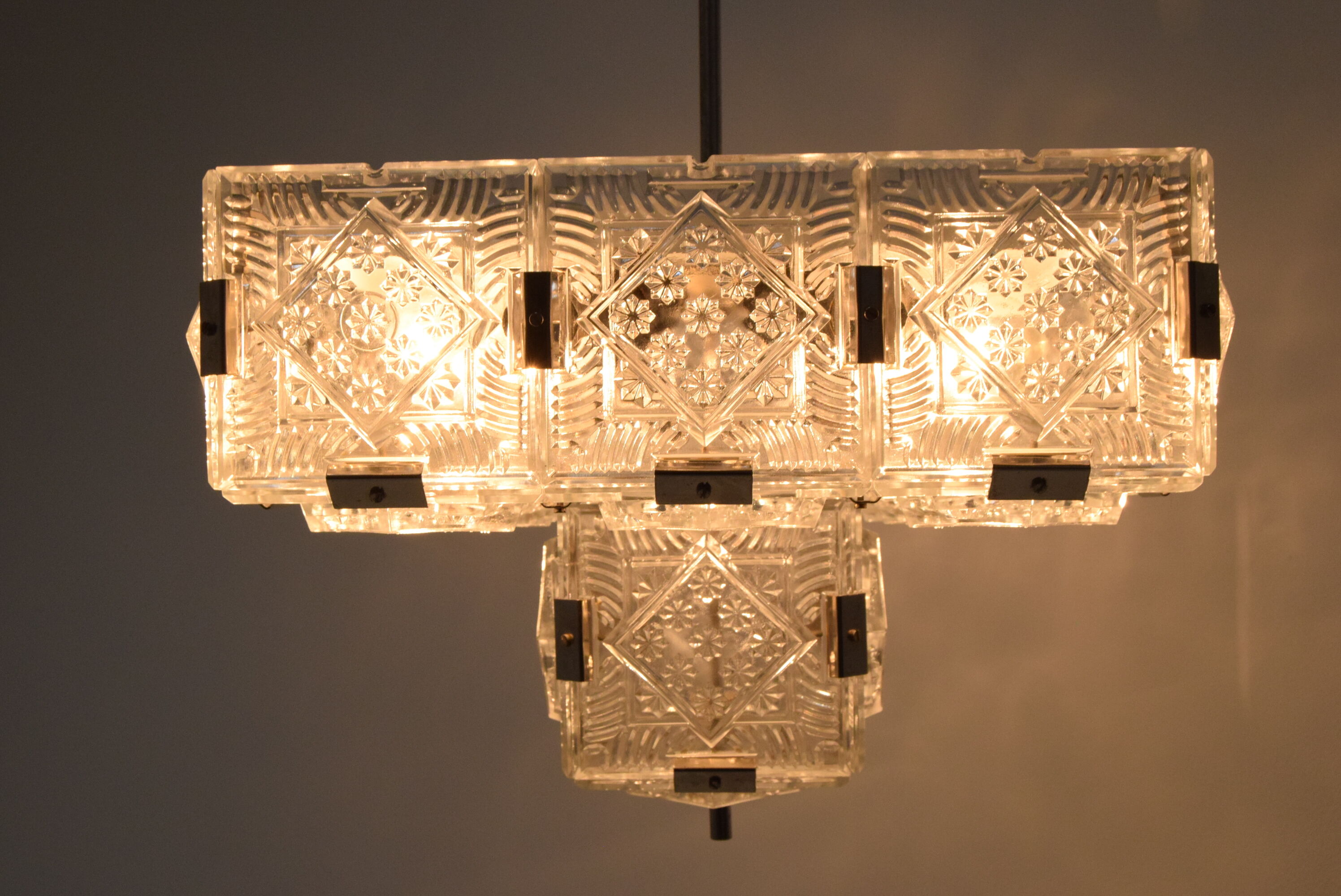 Mid-century glass pendant by Jaroslav Bejvl for Kamenicky Senov années 1960