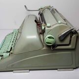 Typewriter Hermès Ambassador green 1962