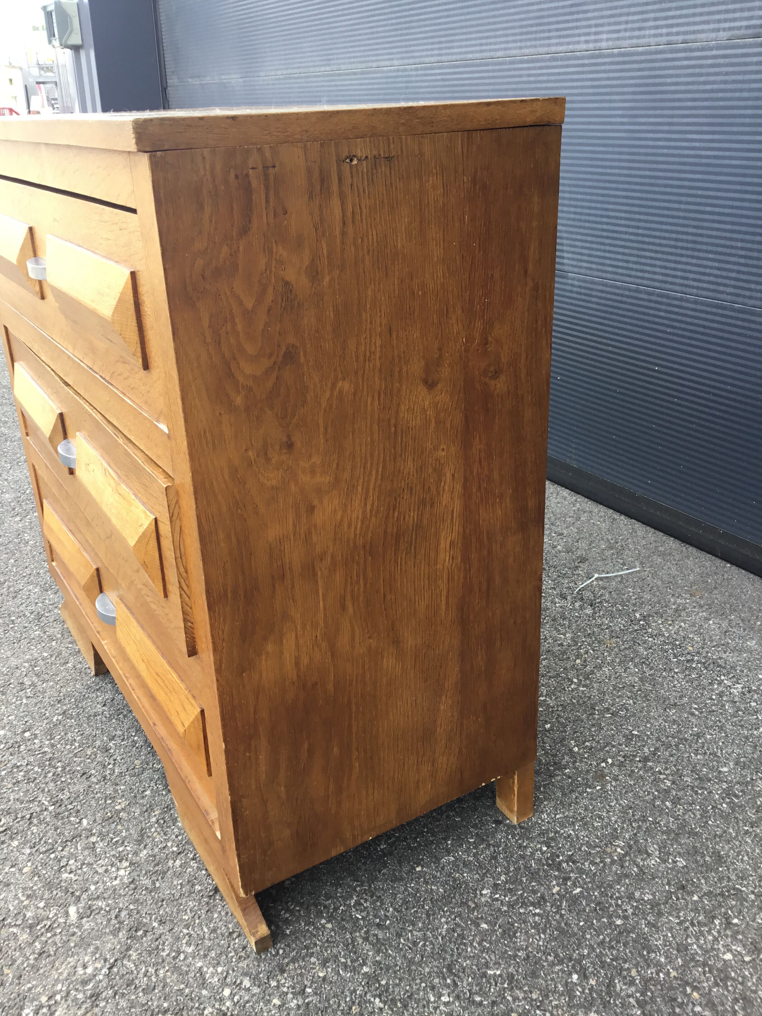 Art Deco chest of drawers