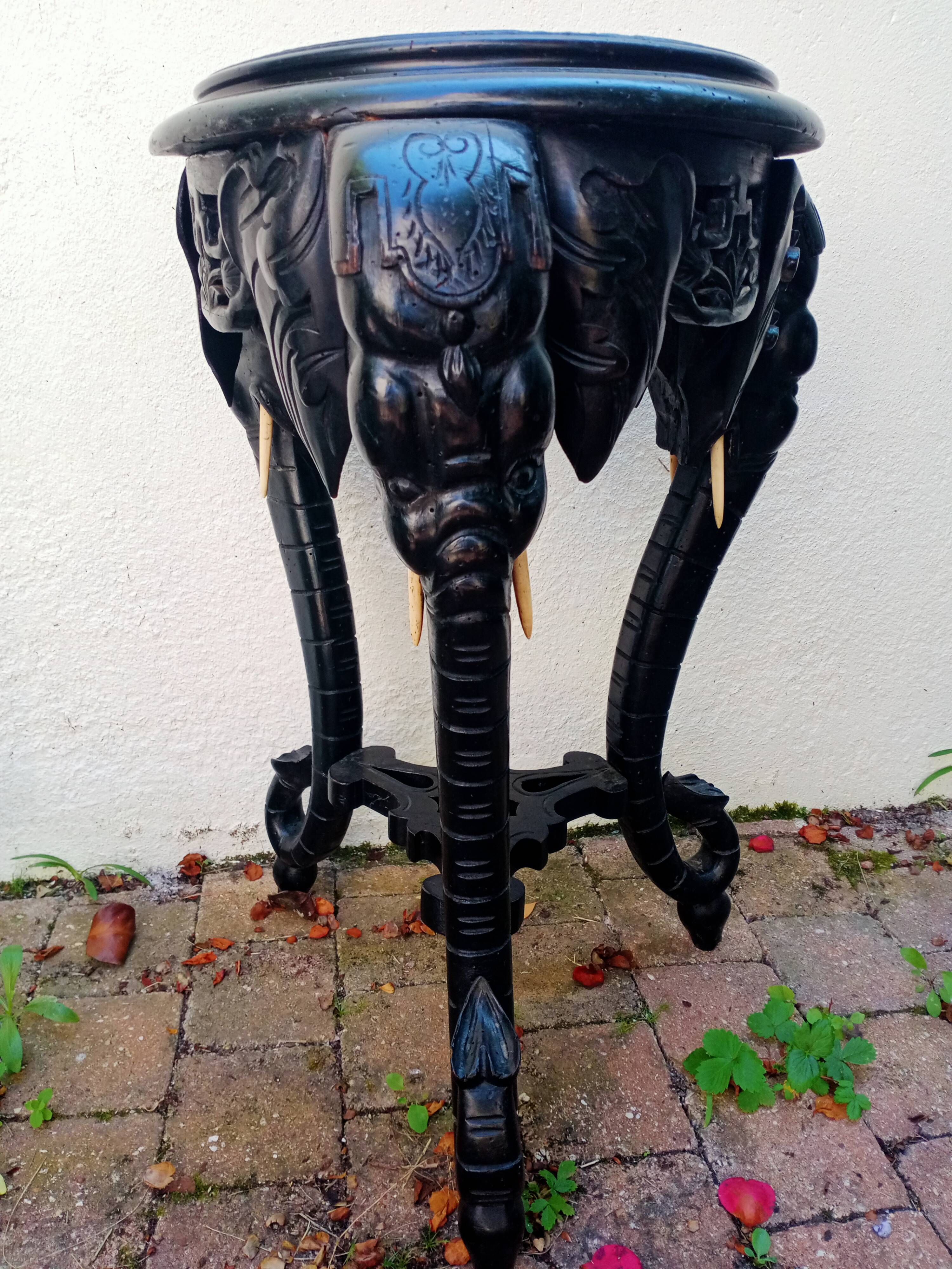 Napoleon III harness "elephants"