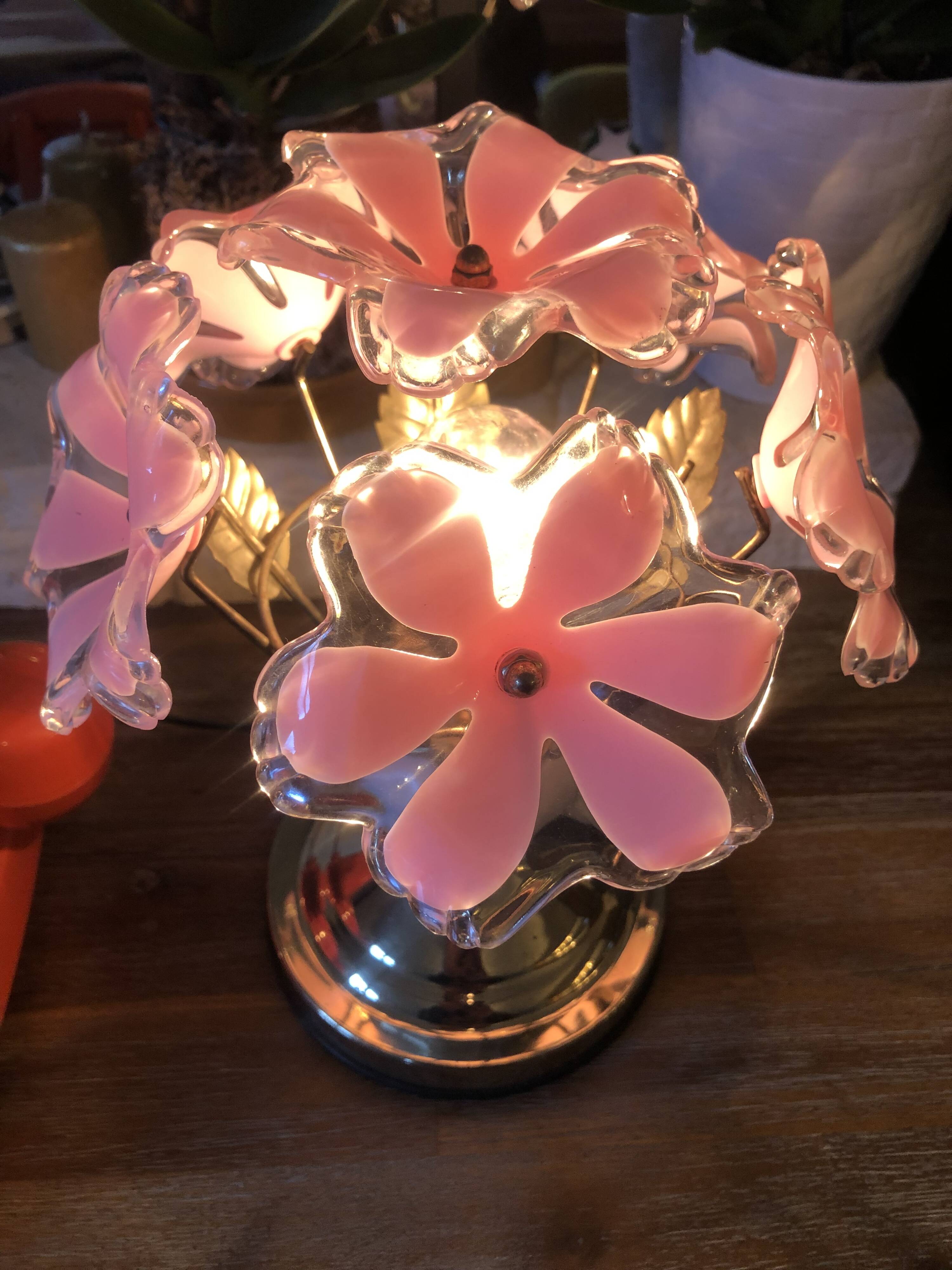 Vintage porcelain flower lamp