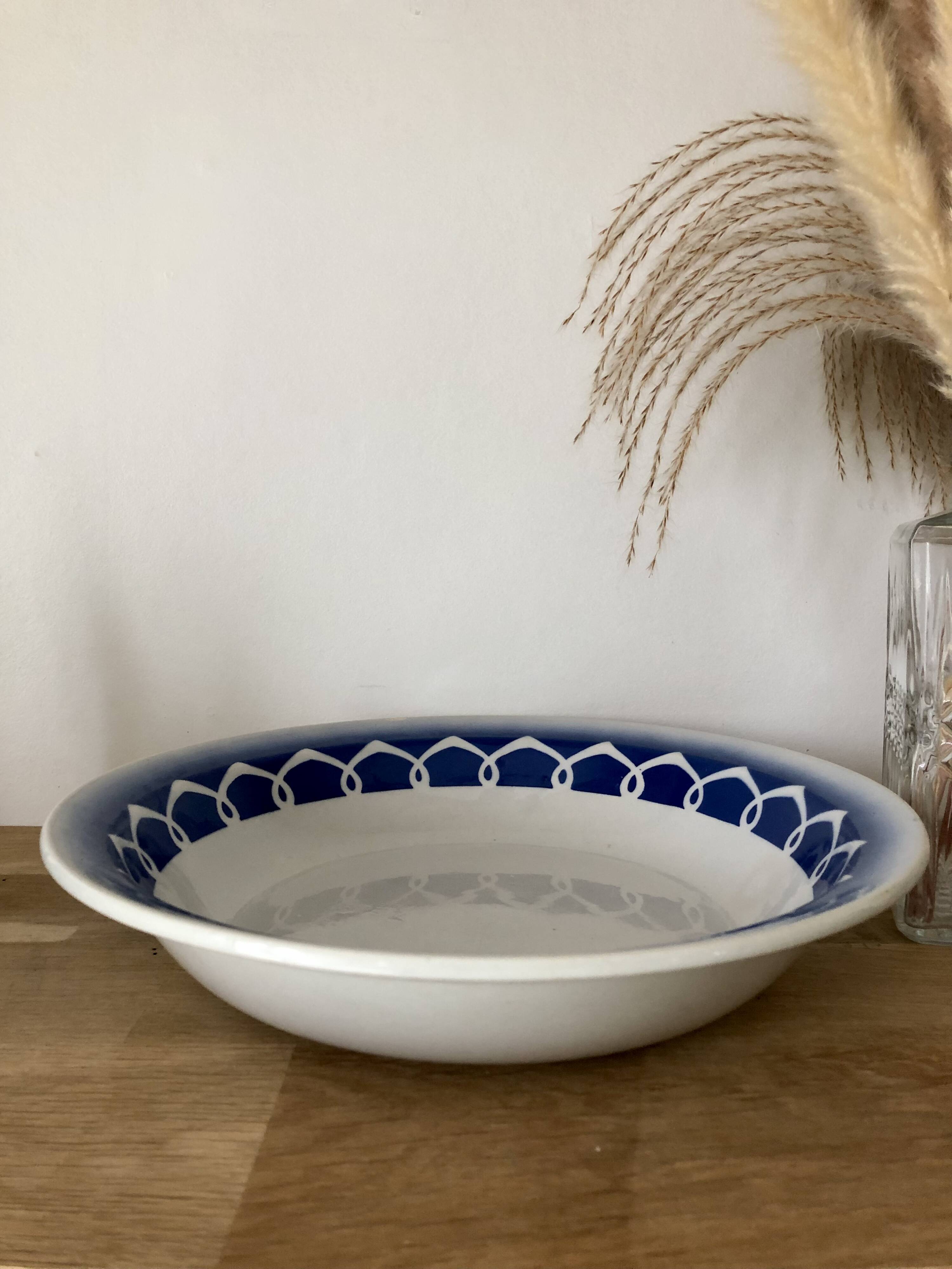 Vintage sublime white and blue hollow dish Badonviller earthenware