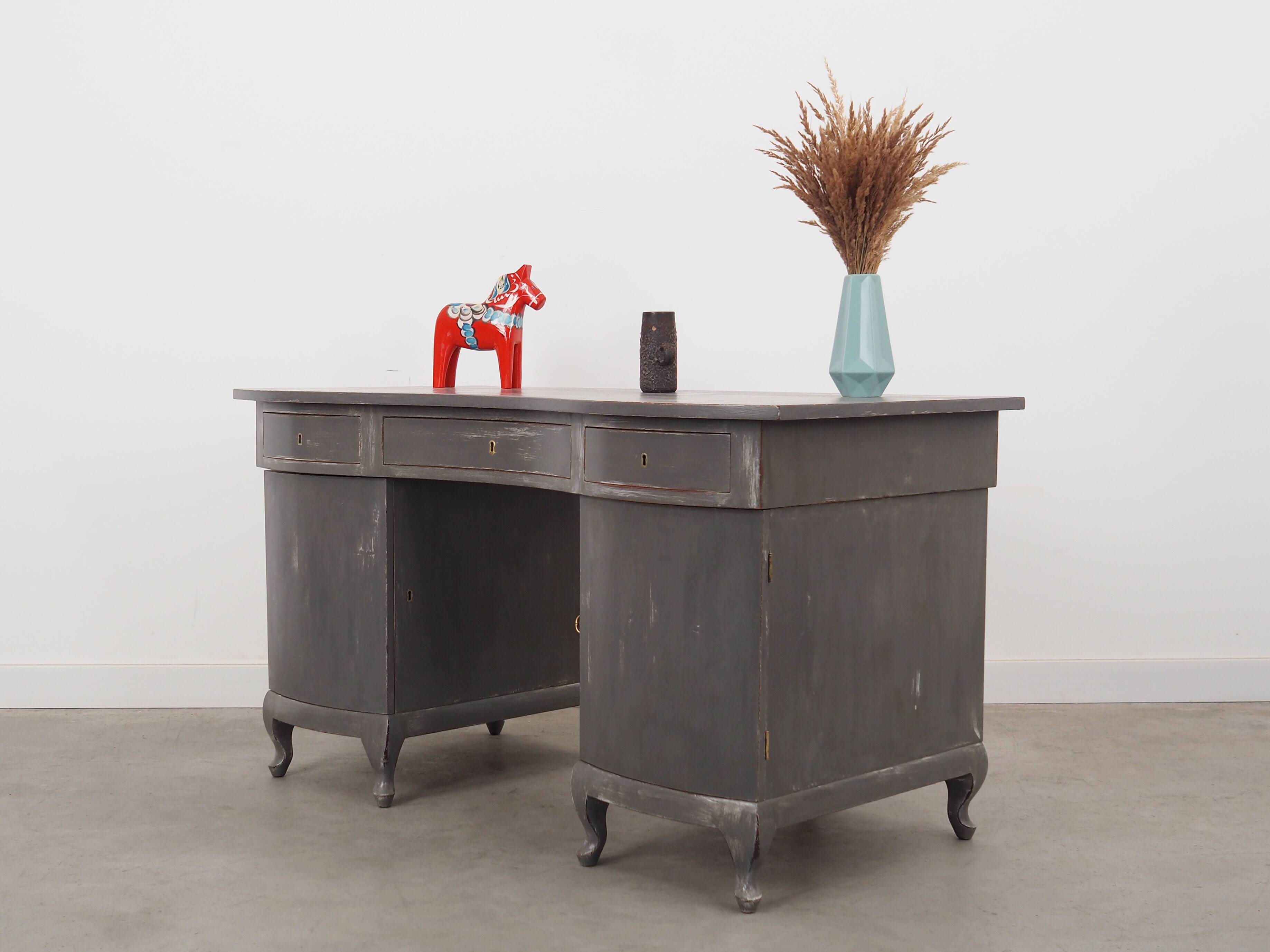 Bureau en acajou, design danois, années 1960, production : Danemark
