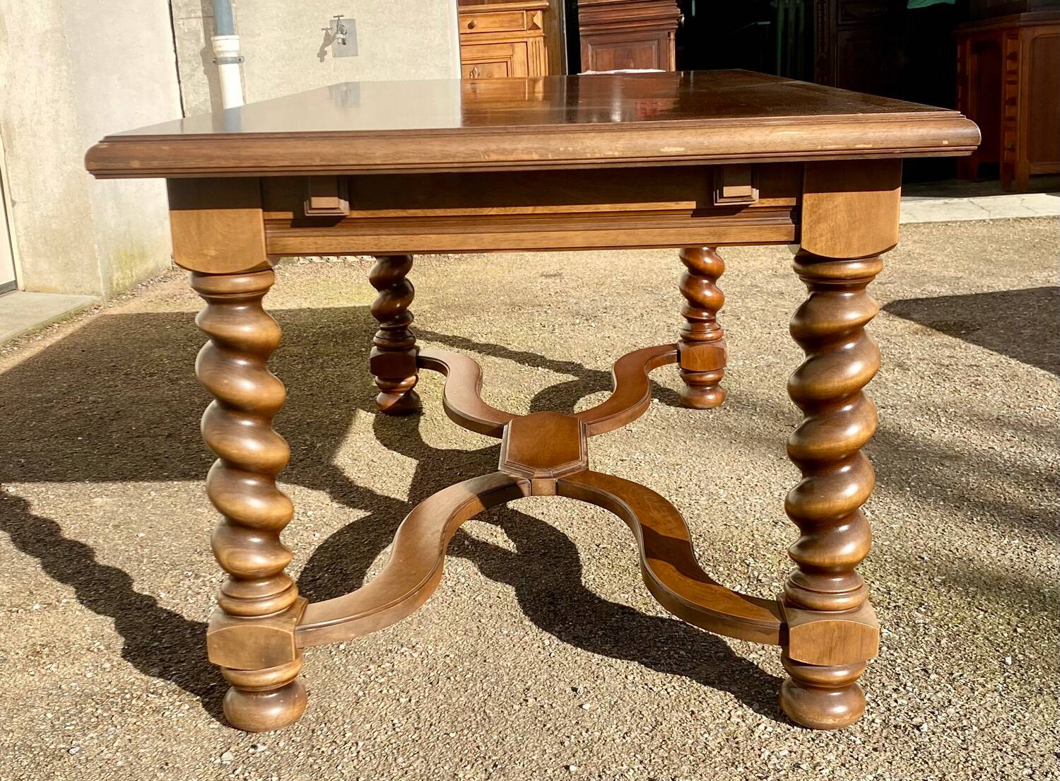 Rustic extendable French farmhouse table, Louis XIII period style extendable