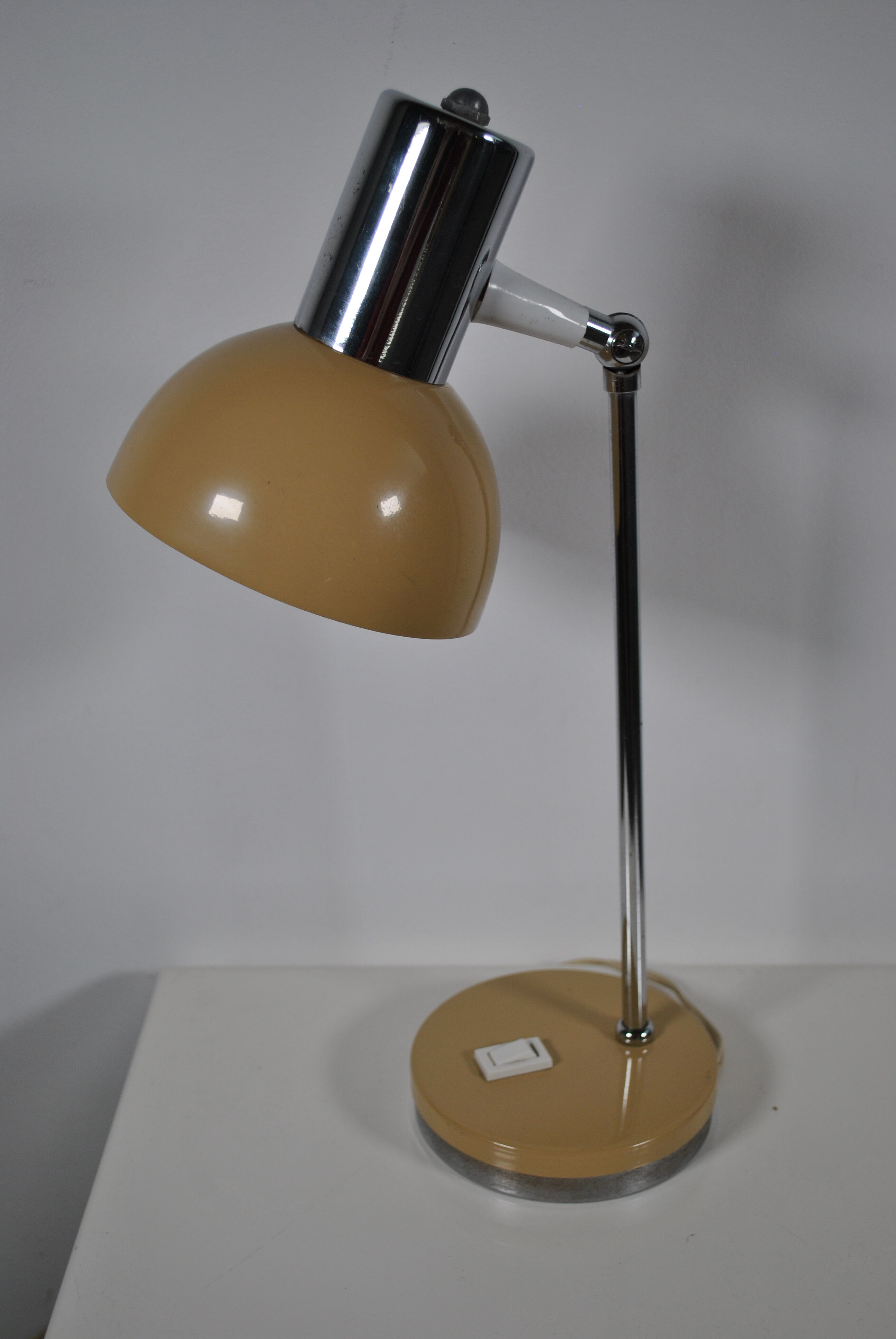 Desk lamp workshop 1970