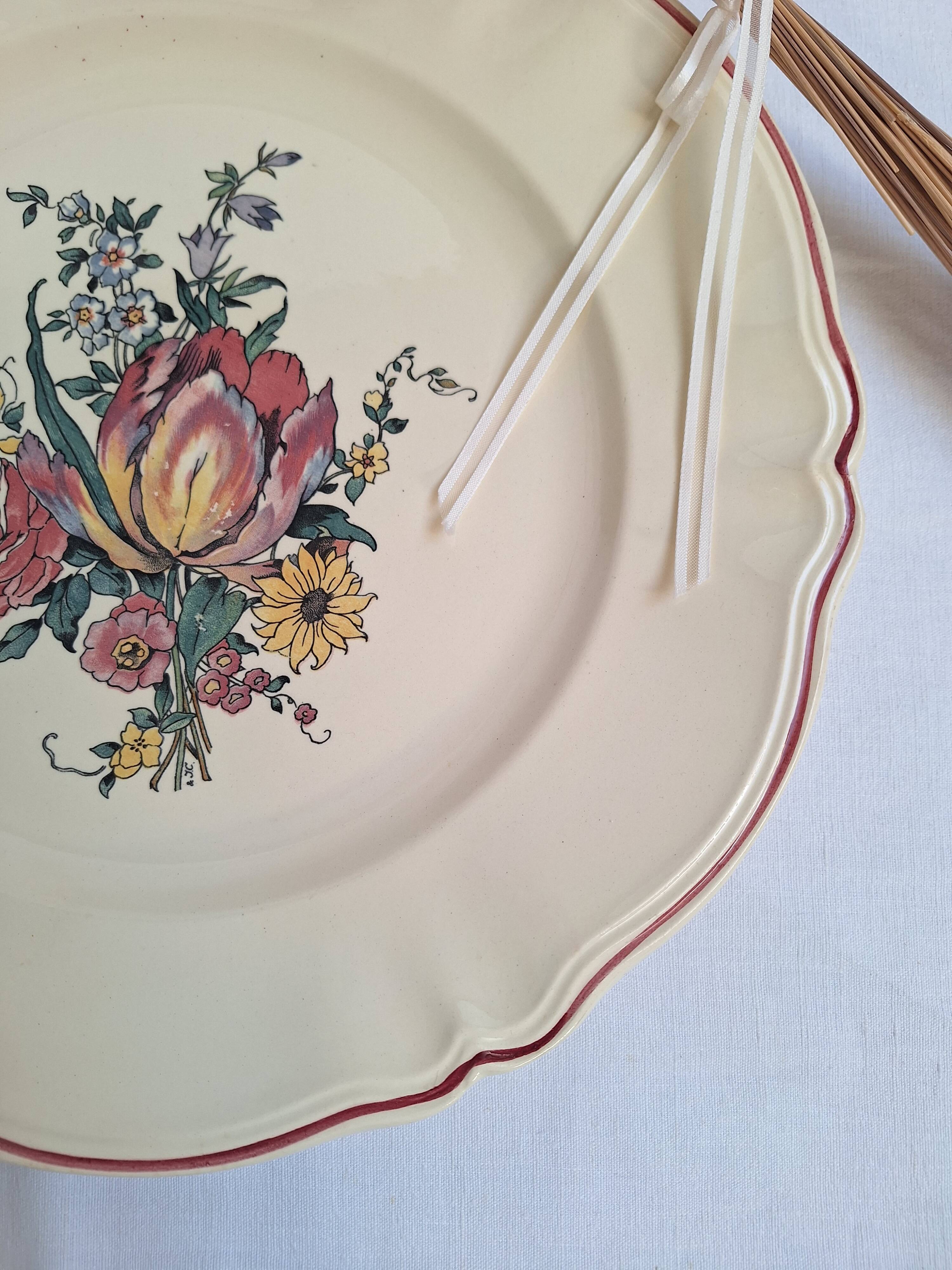 Large round dish Digoin Sarreguemines Model Lorraine