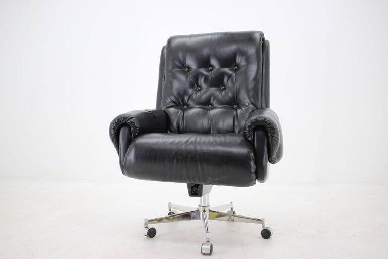 Scandinavian style leather office swivel armchair, 1970s