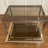 Serving table