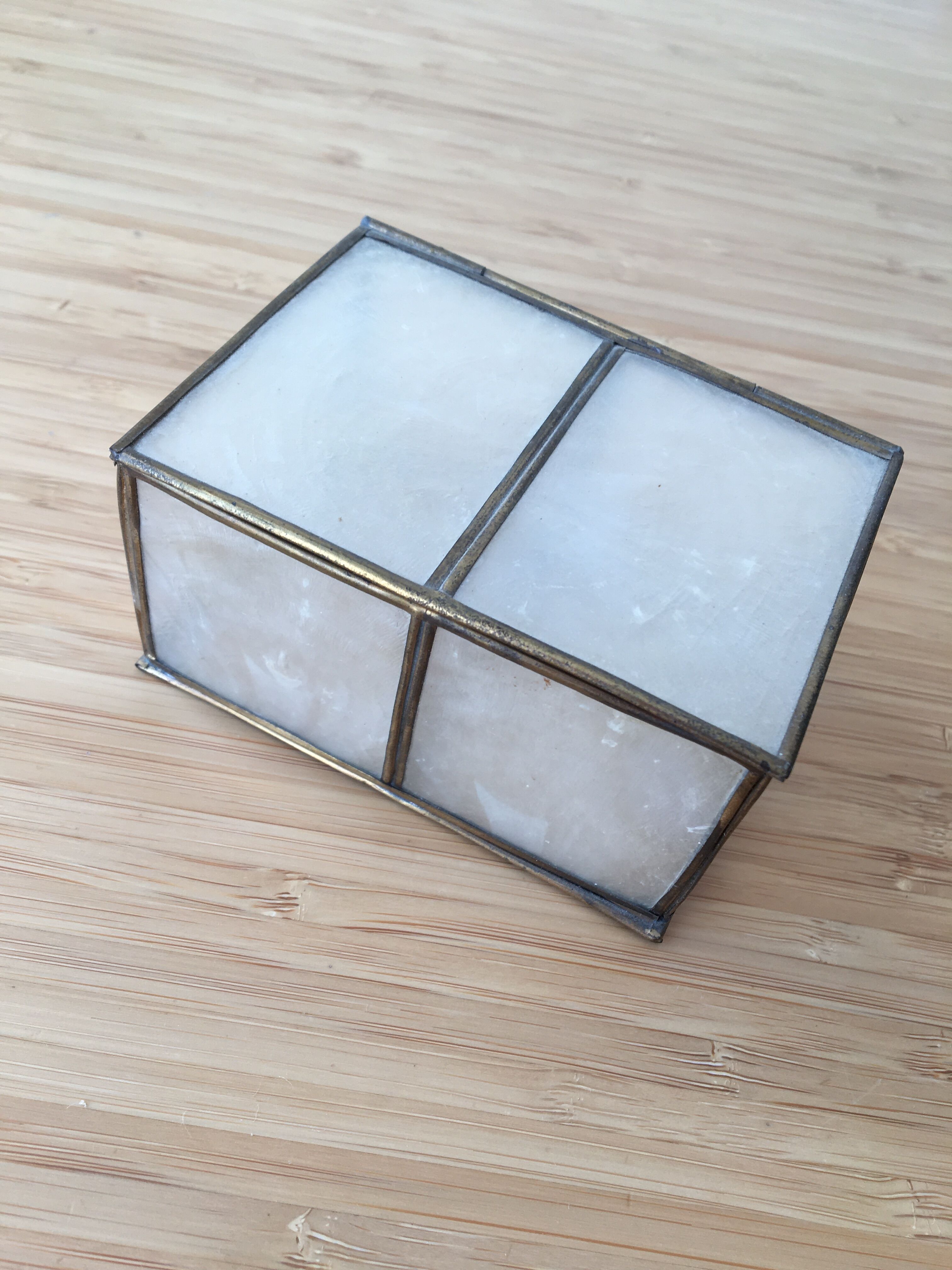 Vintage box in mother-of-pearl and brass