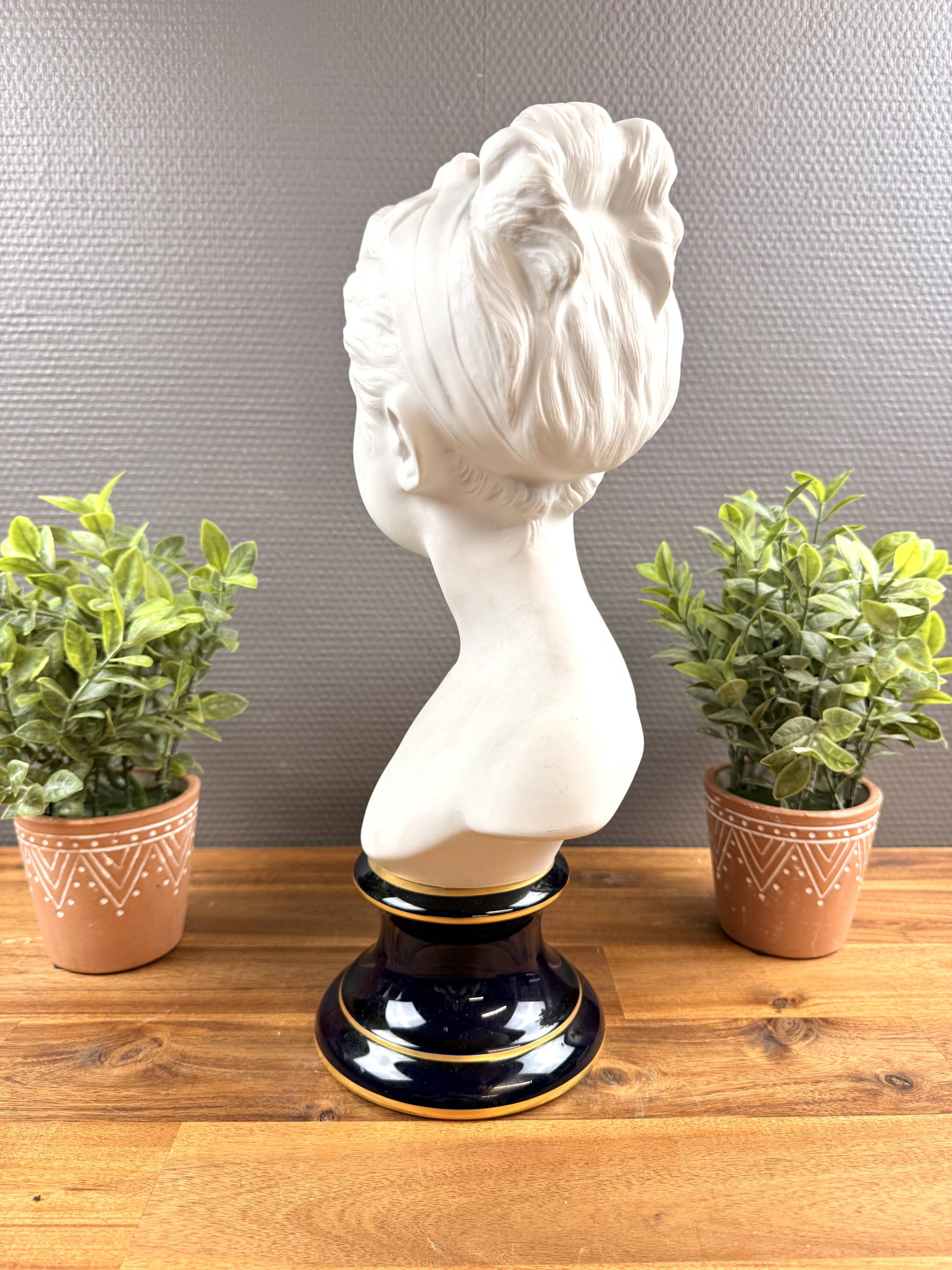 Biscuit bust of Limoges – young woman