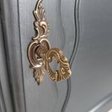 Corner cabinet