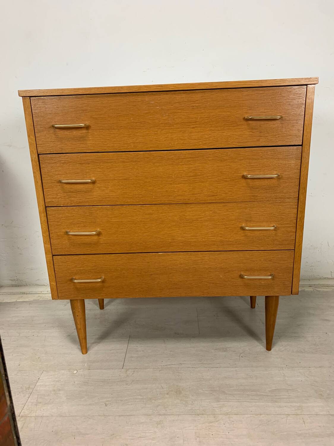 Commode vintage
