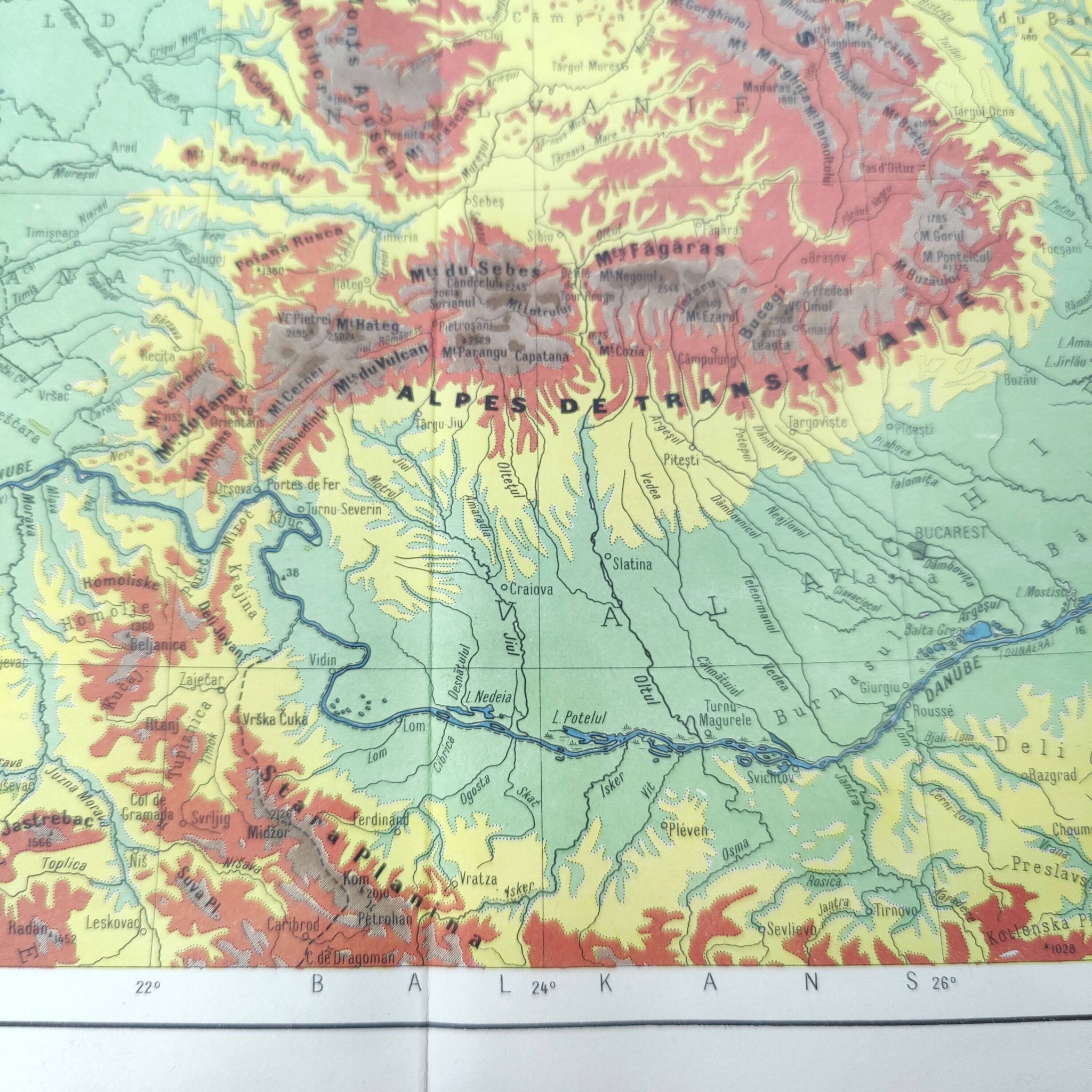 Carte ancienne  Danube Bucarest Roumanie 43x43cm de 1950