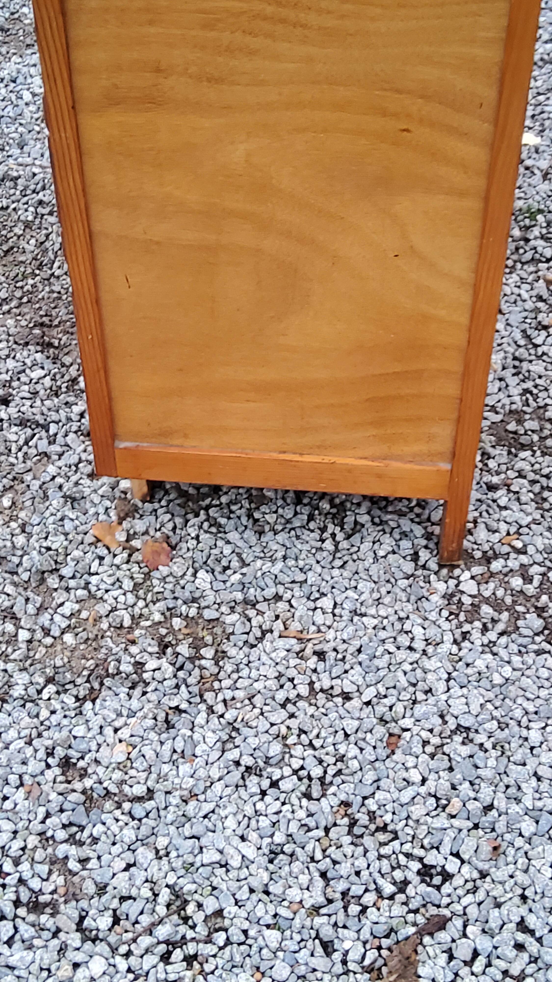Vintage chest of drawers from the 50s with compass feet and 3 drawers