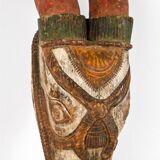 Tête de vache sacrée en bois polychrome indienne