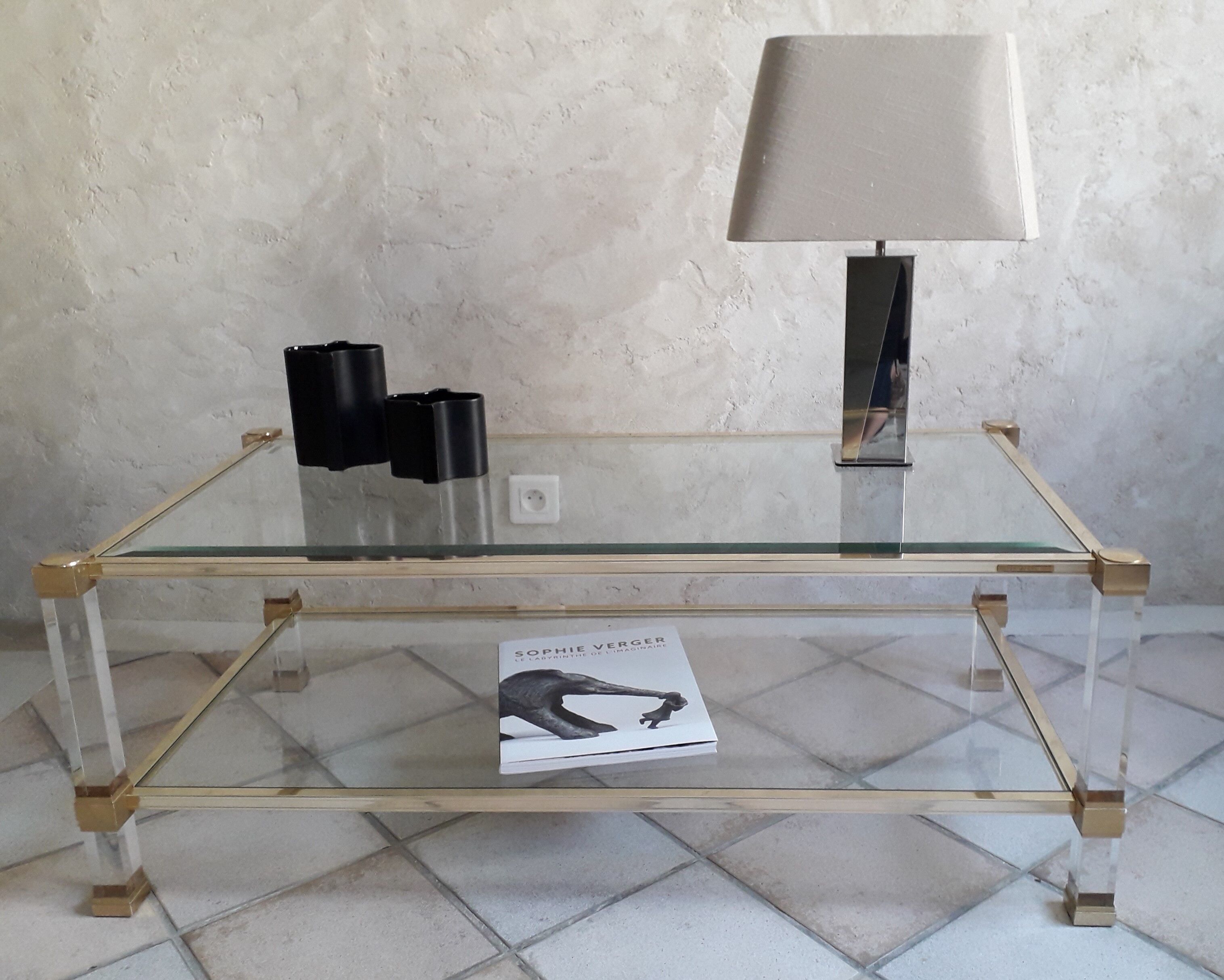 Table basse Pierre Vandel modèle Altu, Altuglas et verre