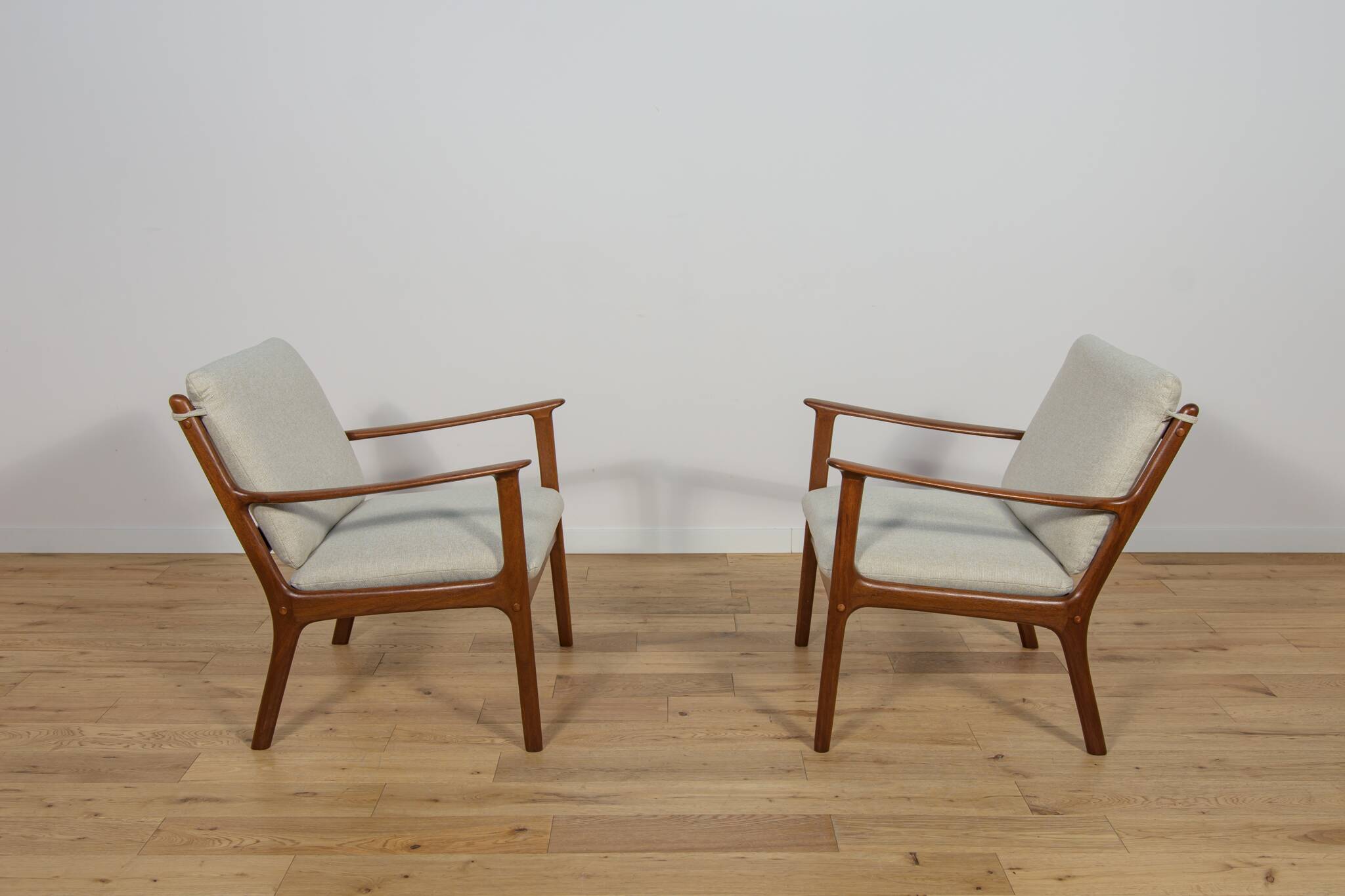 Pj112 armchairs by ole wanscher for poul jeppesens, denmark, 1960s, set of 2