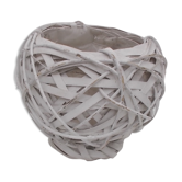 Round wicker cache pot