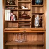 Curtain cabinet