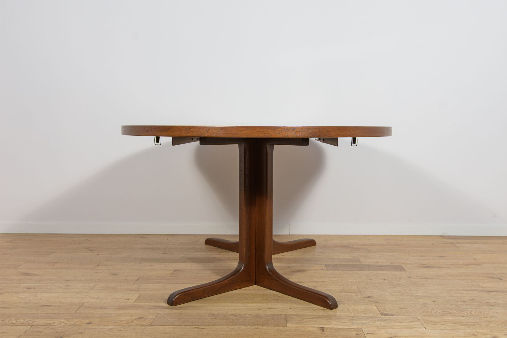 Table à manger ronde en teck extensible des années 1960, Danemark
