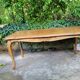 Table basse style Louis XV en marqueterie de chêne et merisier