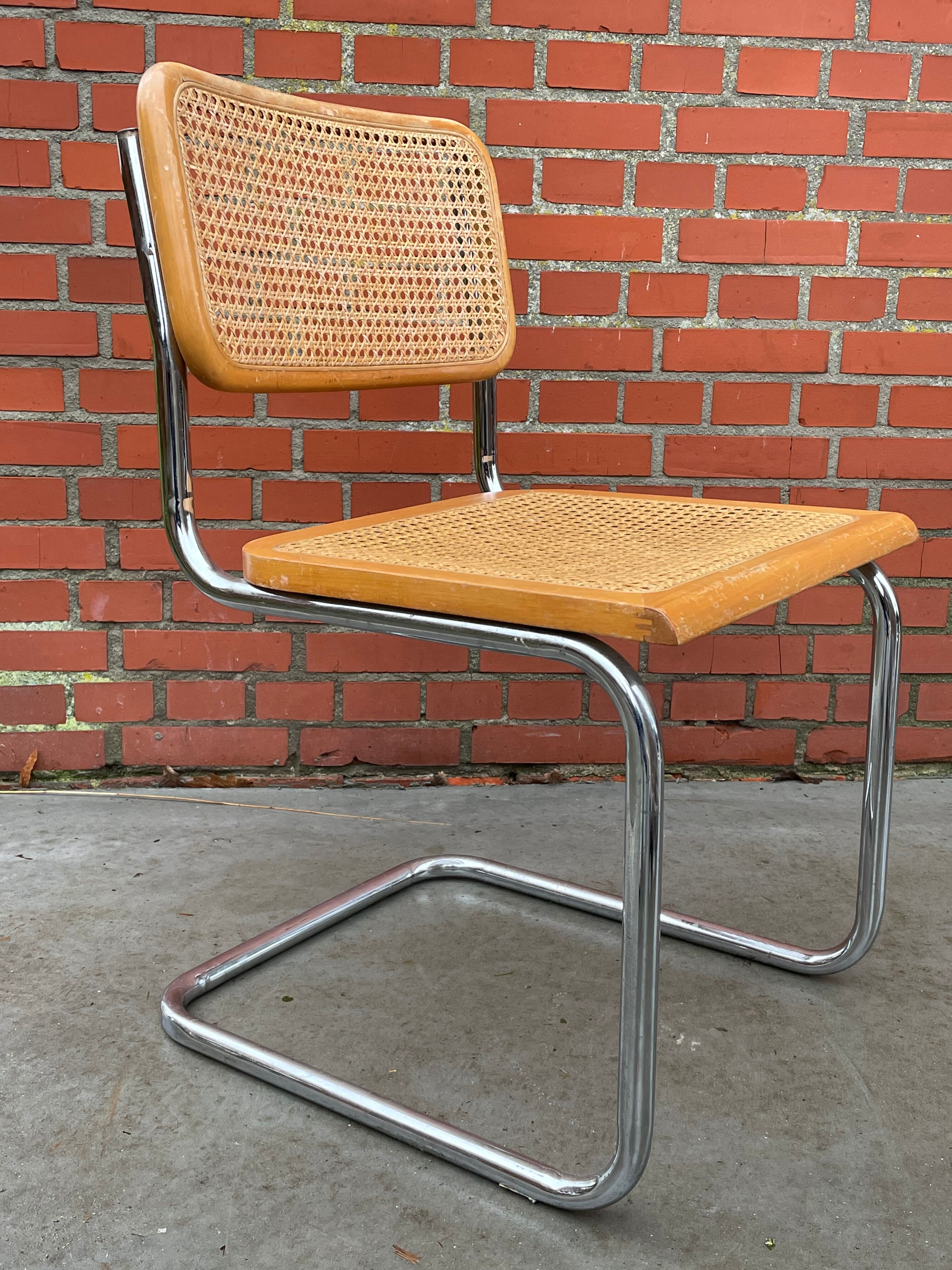 Cesca design chair b32 model