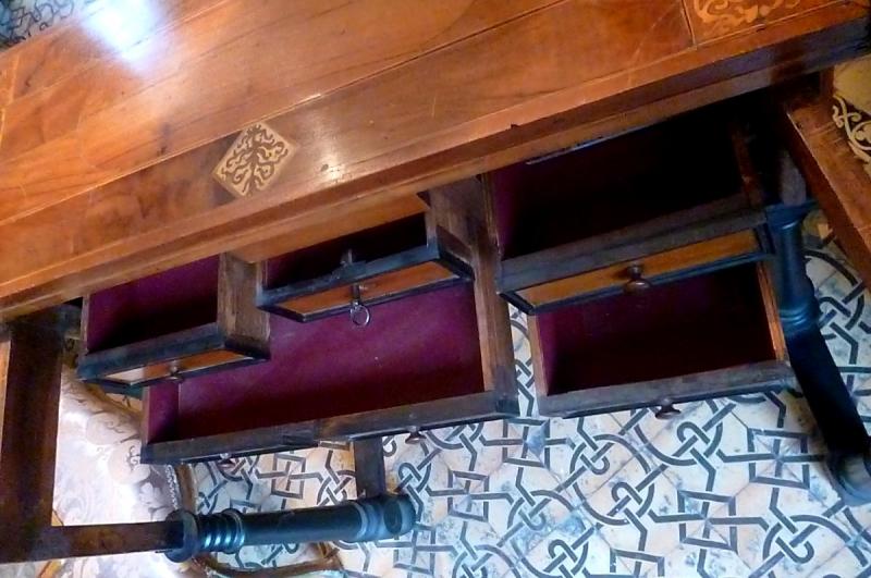 Bureau de changeur époque XVIIe