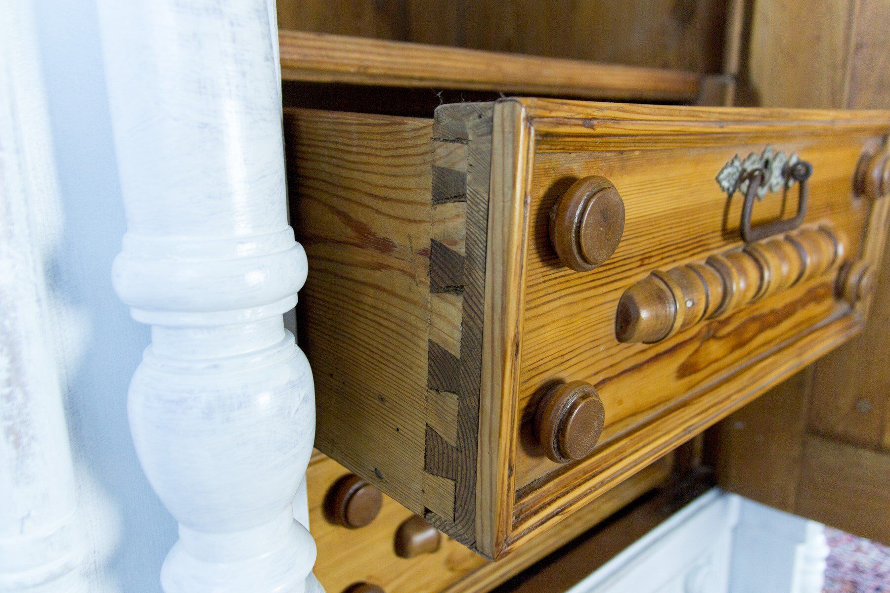 Solid pine 2-door armoire, ca. 1920s