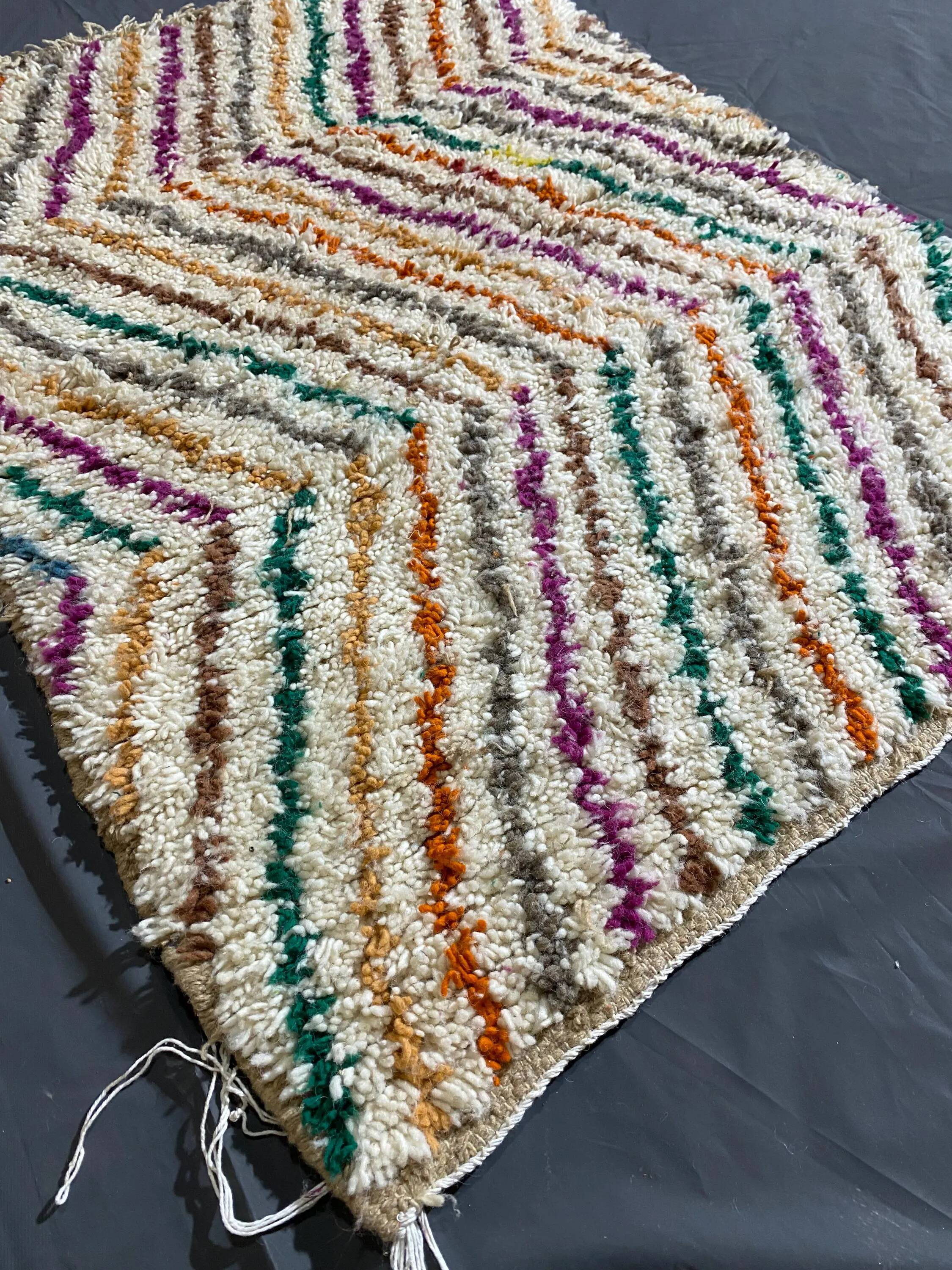 Natural wool rug 2.5 x 1.5 m