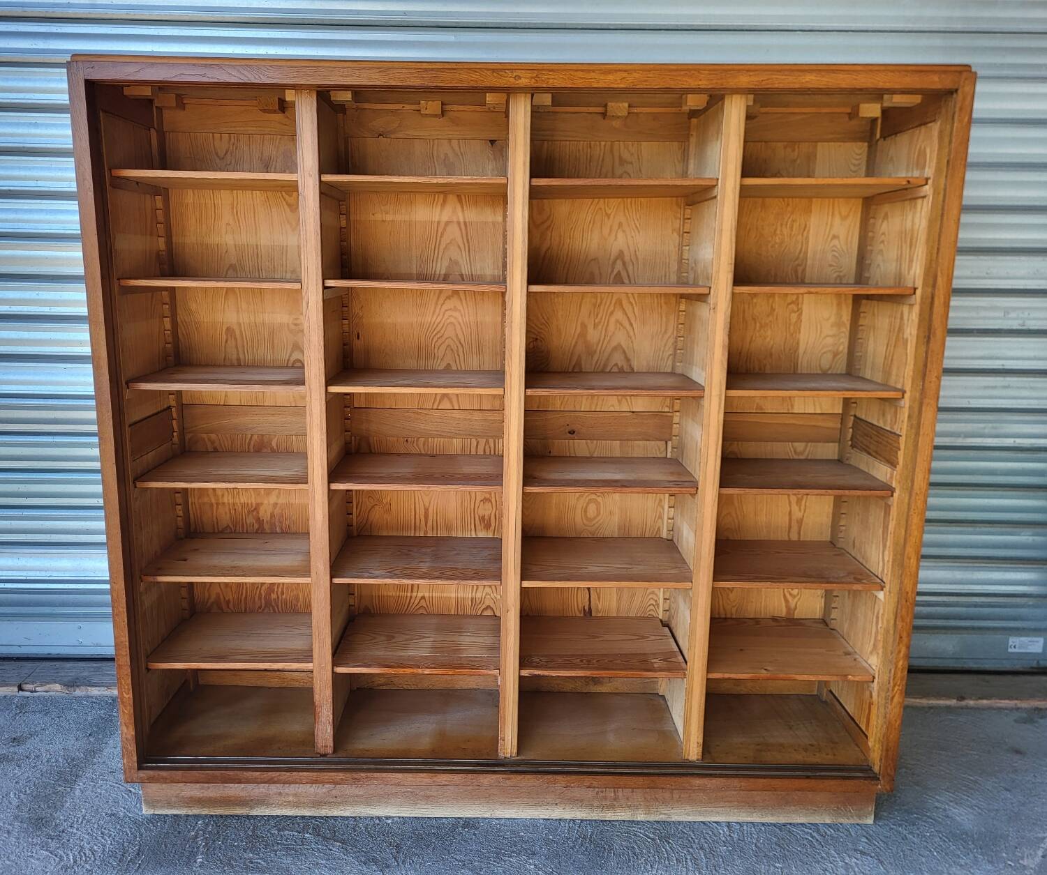 Authentique grand meuble rangement classeur Vintage en bois massif