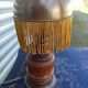 Lampe vintage élégante – bois et laiton – esprit chic intemporel