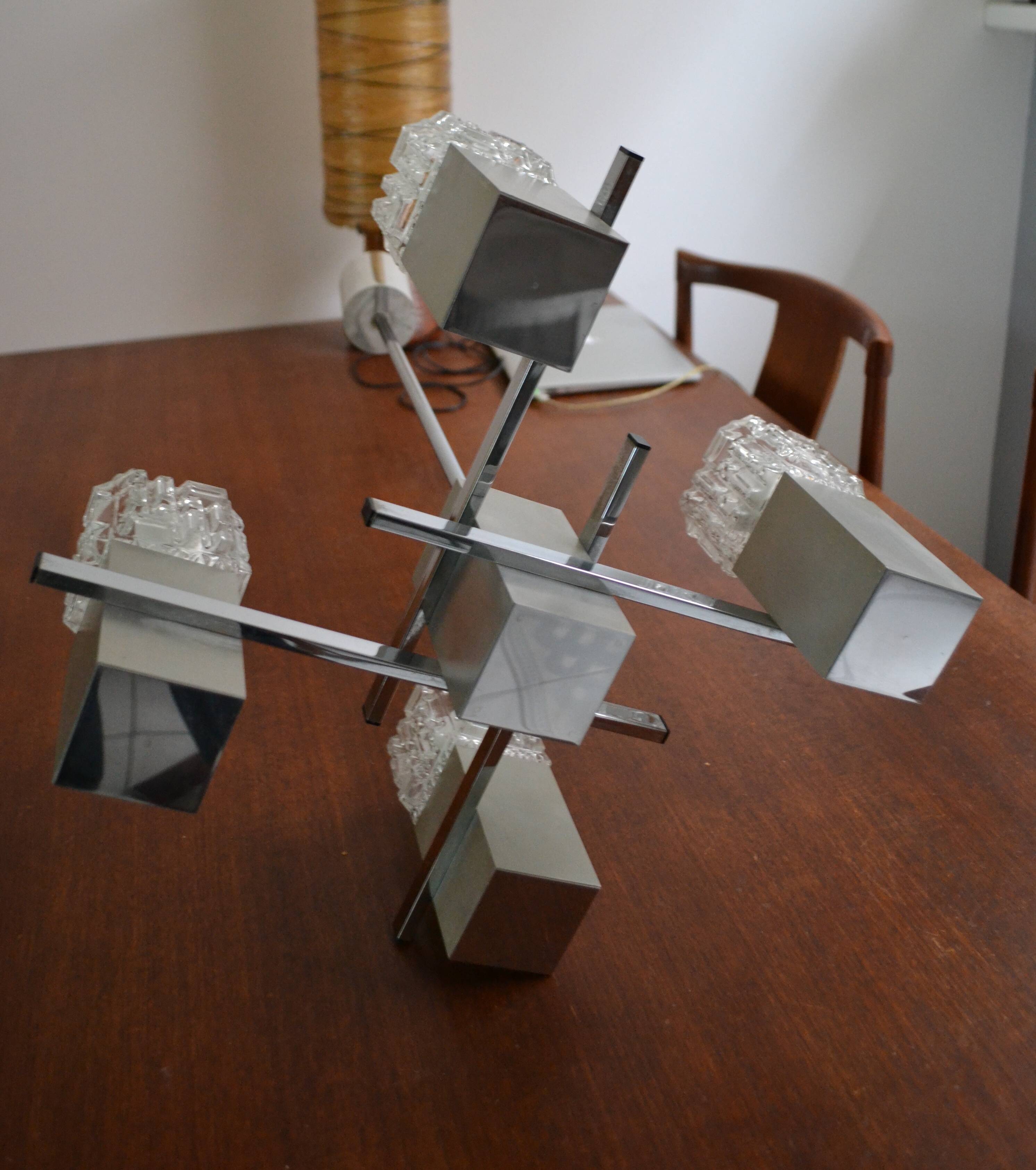Maison Sciolari cubic chandelier with 4 chrome lights from the 70s