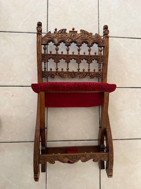 Folding church chair