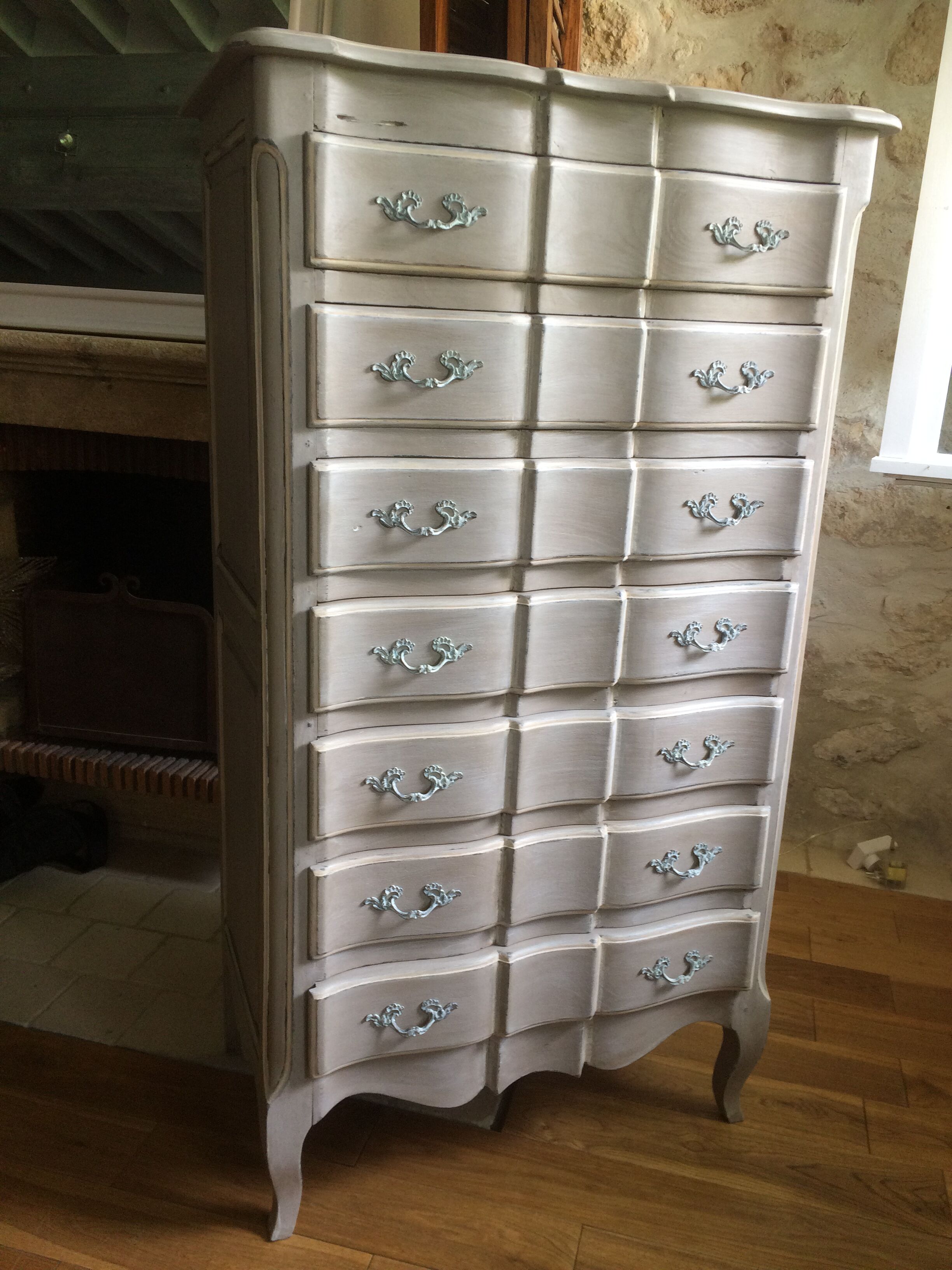 Semainier arbalète de style Louis XV sept tiroirs