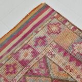 Tapis couloir kilim vintage, Tons pastel rose, bleu et beige, 94x409