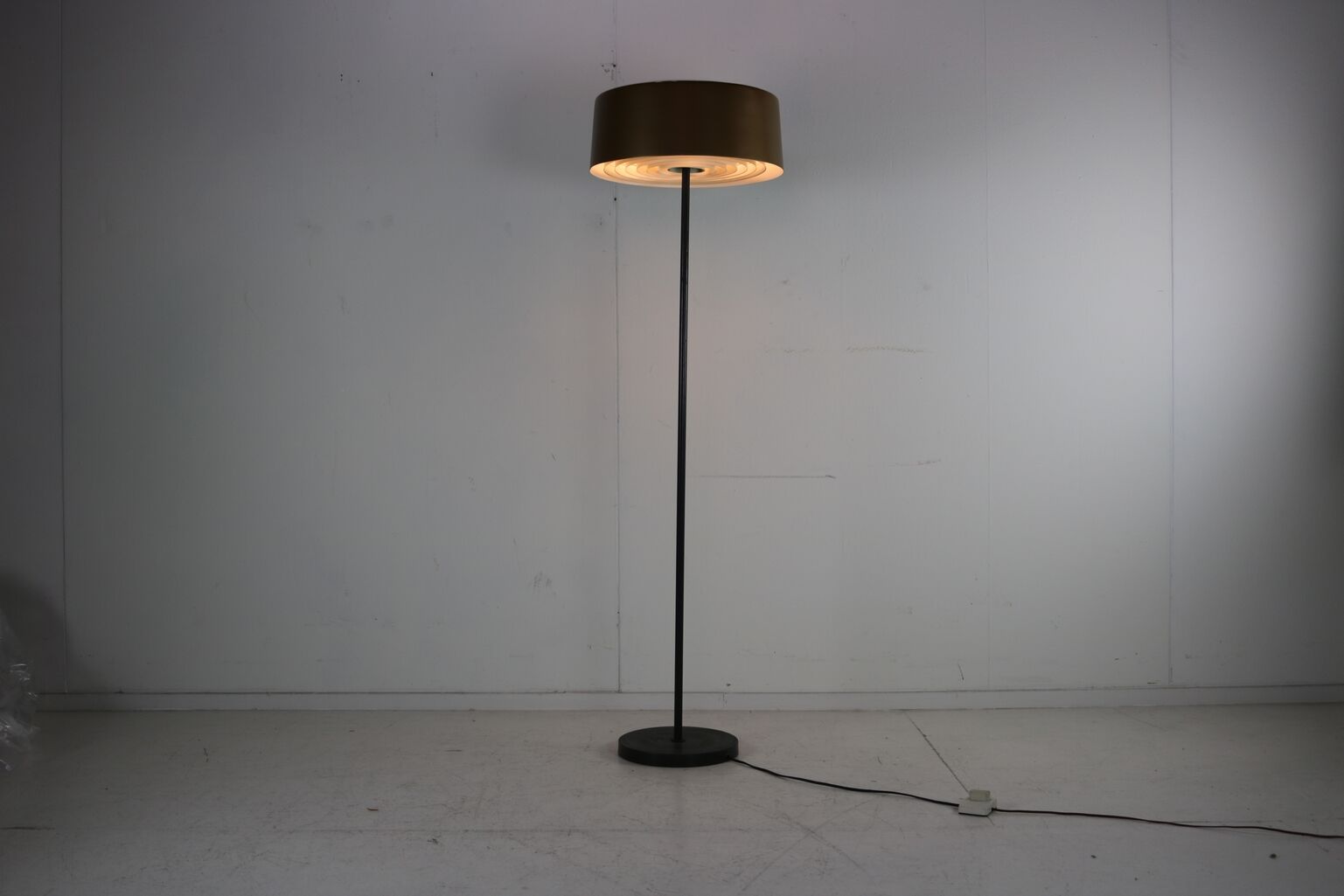 Finnish design floor lamp by Lisa Johansson-Pape for Orno Finland