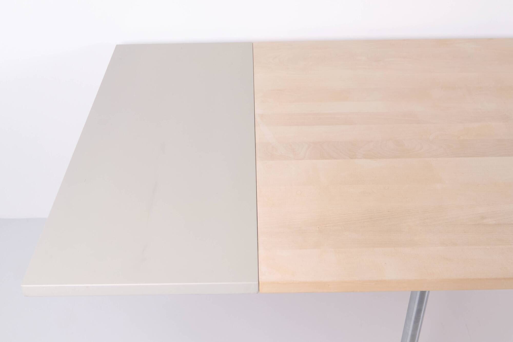CH318 dining table – Hans J. Wegner – solid beech – extension leaves – Tranekær Møbler