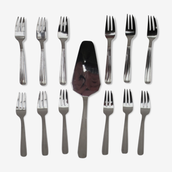 Vintage service of cutlery with stainless steel cakes