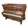 Acoustic piano