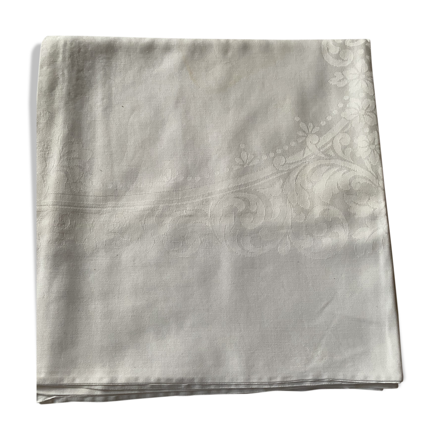 Damask cotton tablecloth