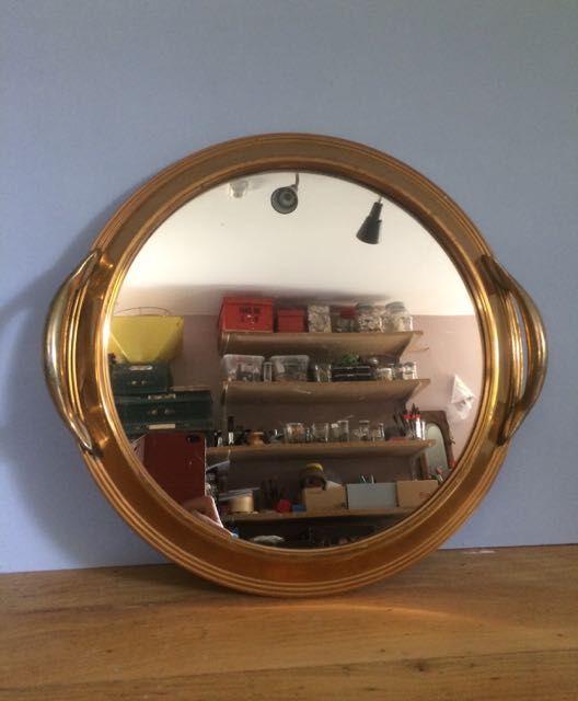 Mirror tray
