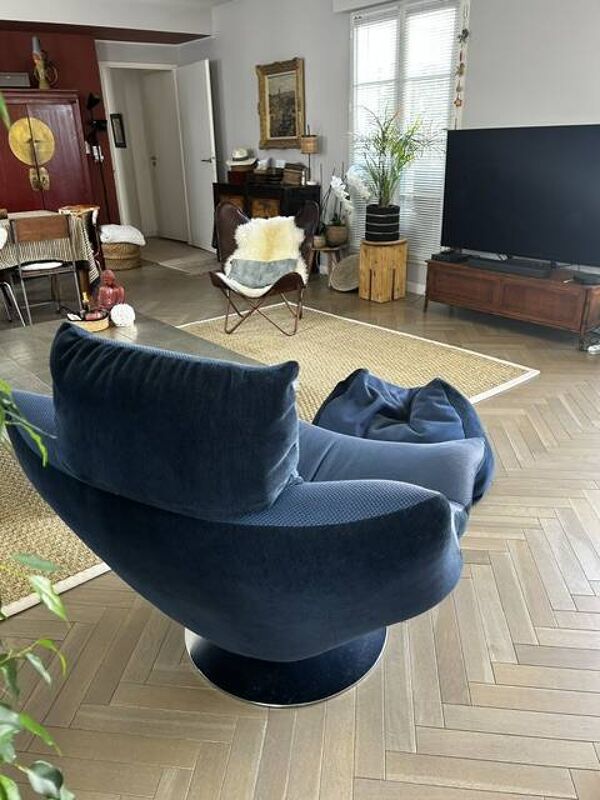 Fauteuil Roche Bobois Folk  et Pouf – Design Stefan Heiliger ».2022