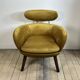 Fauteuil en velours jaune moutarde années 2010