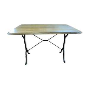 table de bistrot