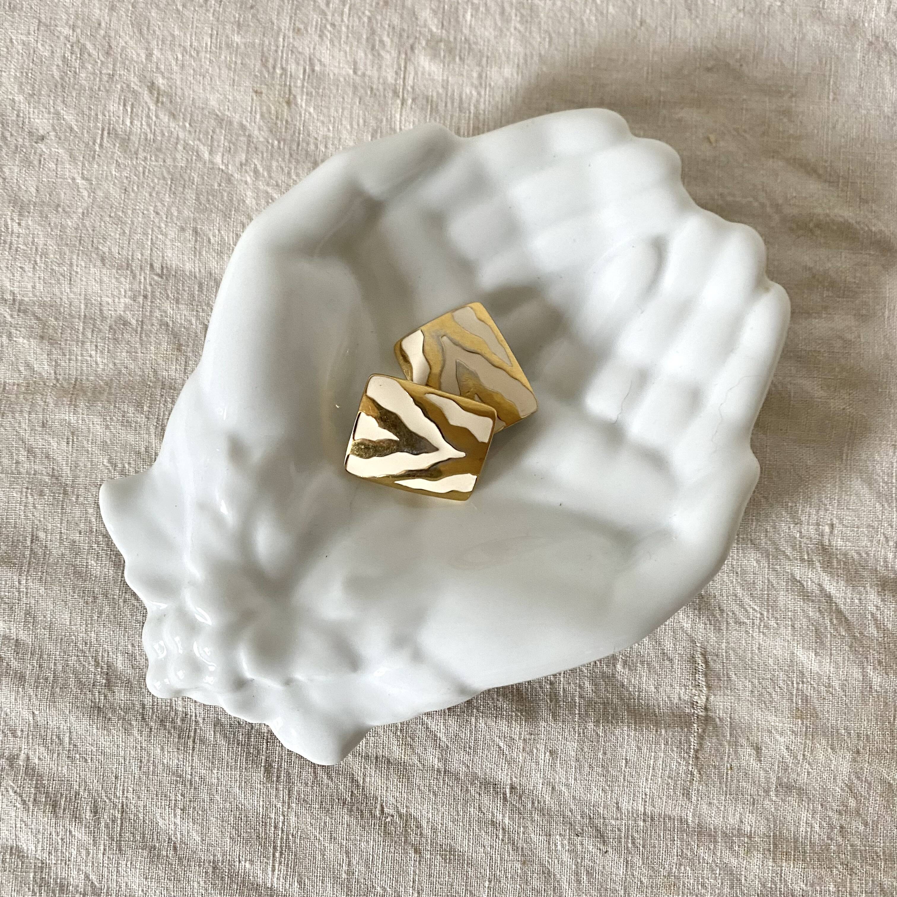 Empty pocket or hand soap holder in Limoges porcelain