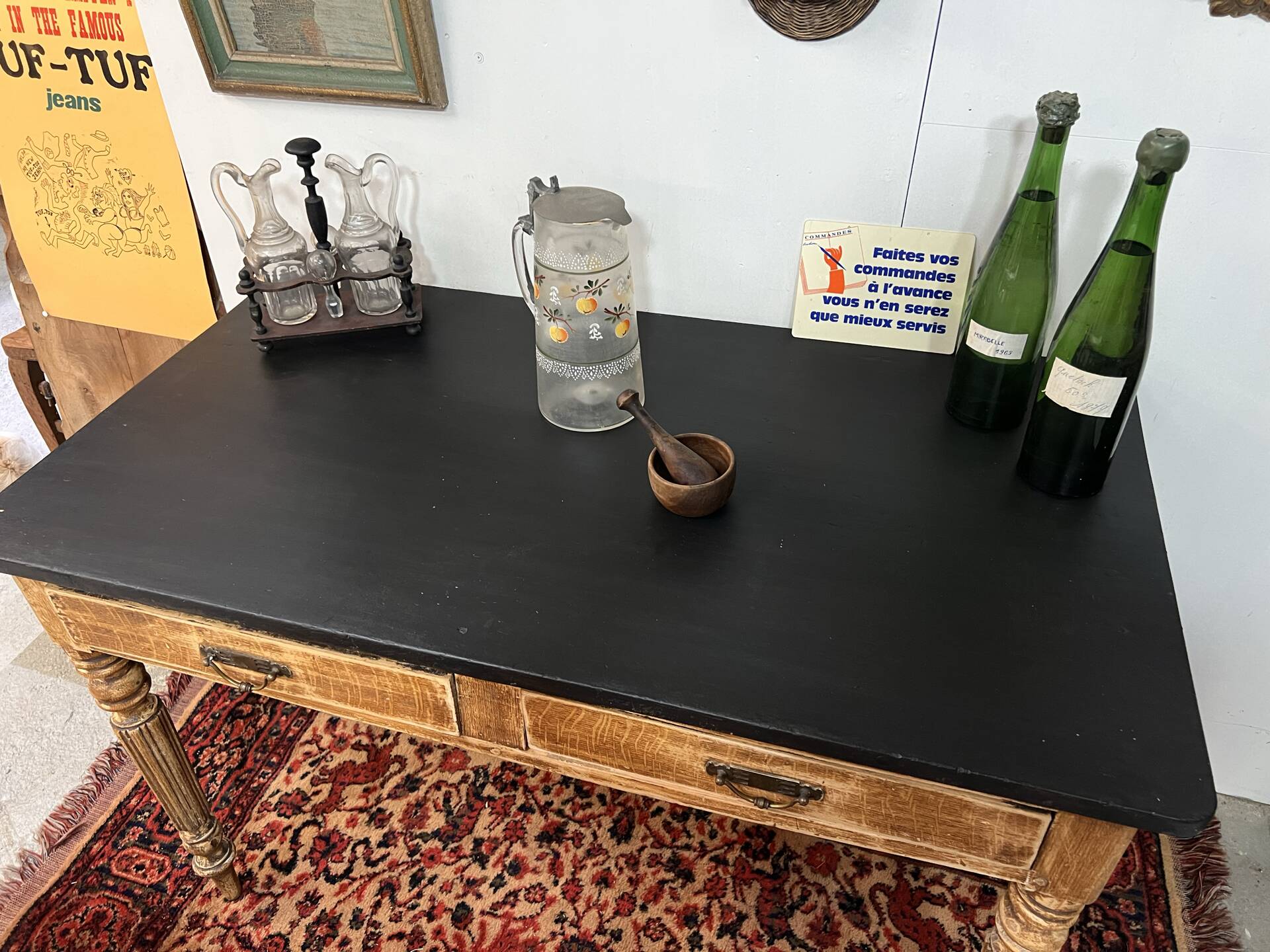 Ancienne table de cuisine en sapin