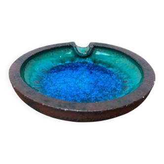 Ashtray or bowl in brutalist studio pottery by Gerhard Liebenthron, mid-century, 1960s, 1968.