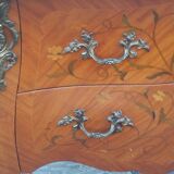 Commode style Louis XV